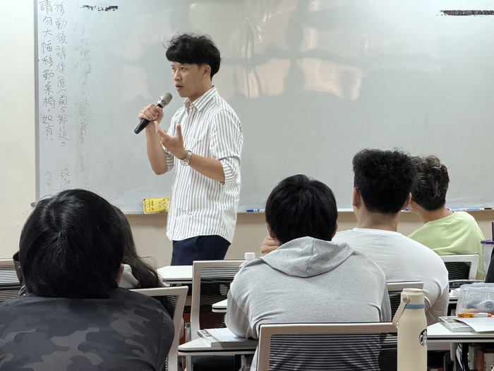 從第一線服務走向餐飲營運核心｜畢業校友李玉鵬學長返校職場分享圖片