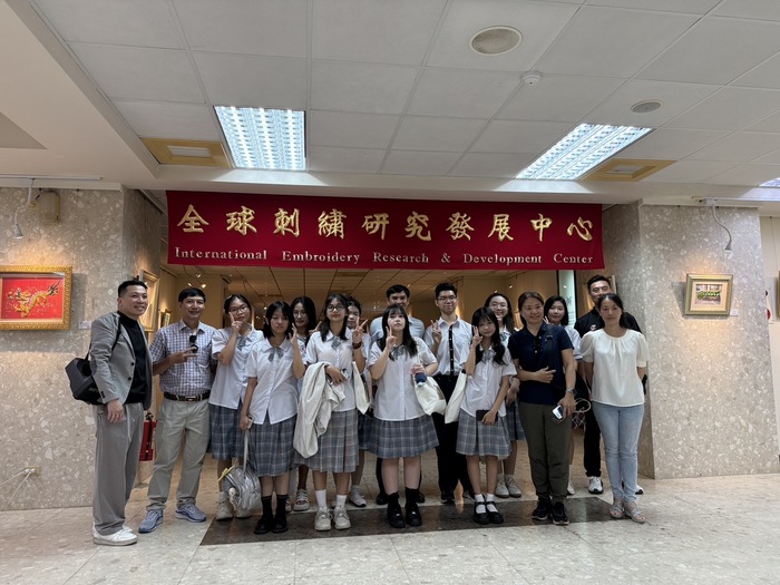 越南歷史名校 Ernst Thälmann High School來訪圖片