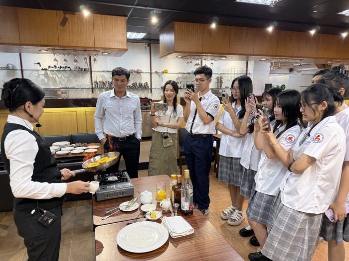 越南歷史名校 Ernst Thälmann High School來訪圖片