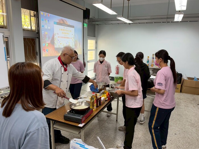 【活動】南應大旅館系師生出任務｜走進恆春工商觀光科圖片