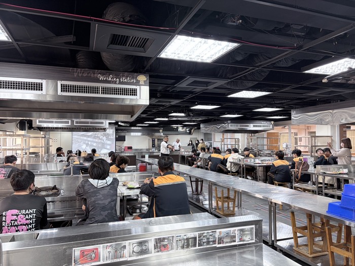 亞州餐旅學校餐管三甲蒞校參訪3圖片