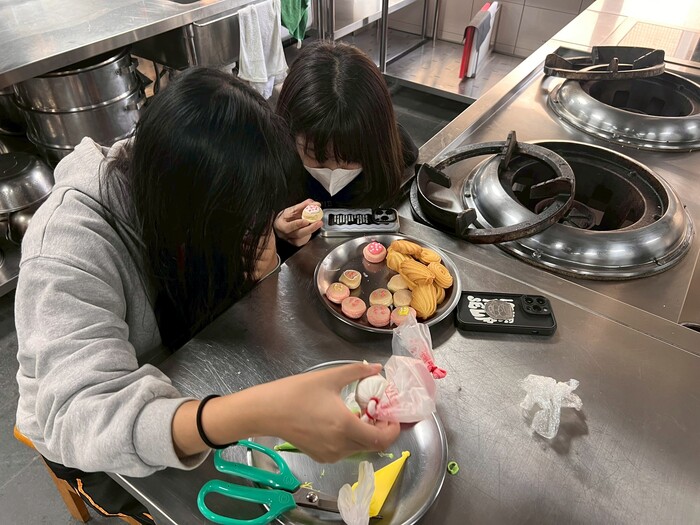 亞州餐旅學校餐管三甲蒞校參訪6圖片