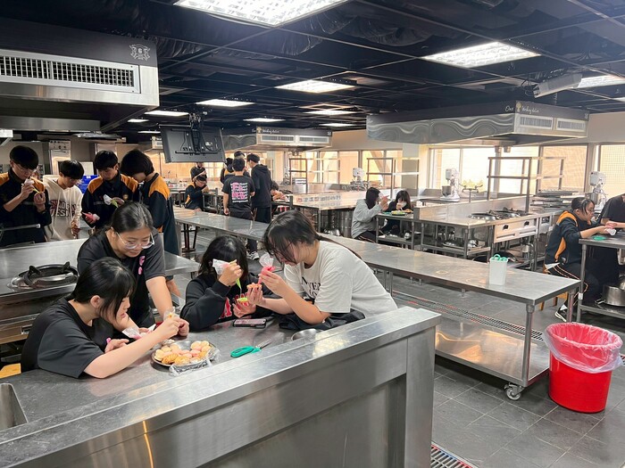 亞州餐旅學校餐管三甲蒞校參訪7圖片