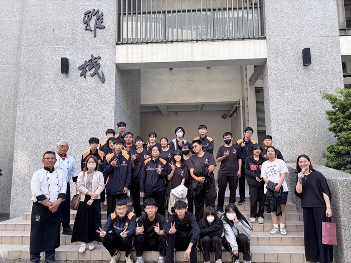 亞州餐旅學校餐管三甲蒞校參訪8圖片