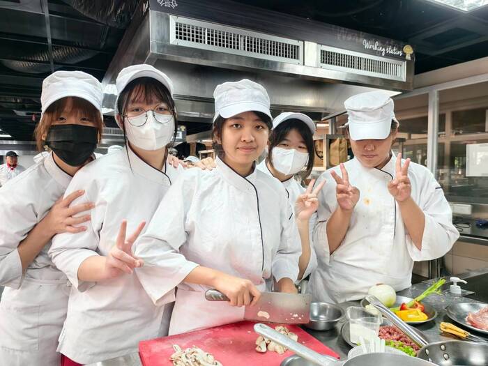 【高中職課程體驗】光華高中餐飲管理科-旅館產業多元餐旅技能體驗課程圖片