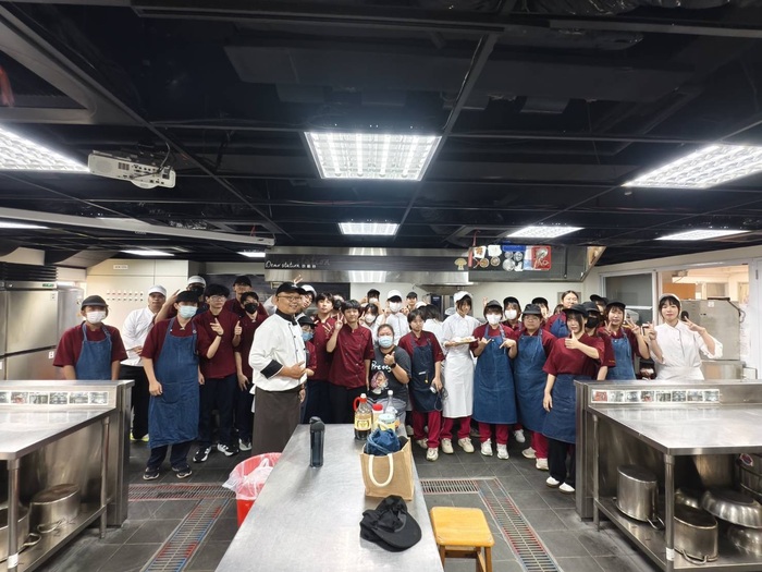 【高中職課程體驗】光華高中餐飲管理科-旅館產業多元餐旅技能體驗課程圖片